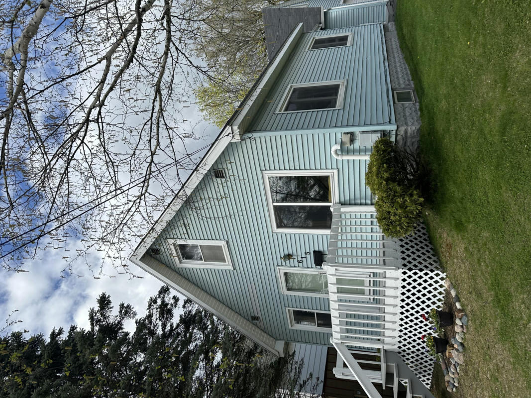 615 CARRIE ST, SAULT STE MARIE, MI 49783, photo 1 of 28